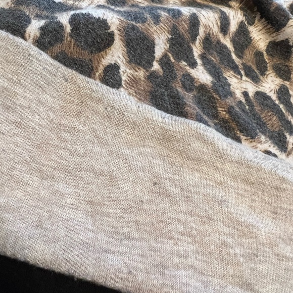 BIBI Top block, style, extra large, missing, size tag,used boutique purchased - Picture 9 of 14